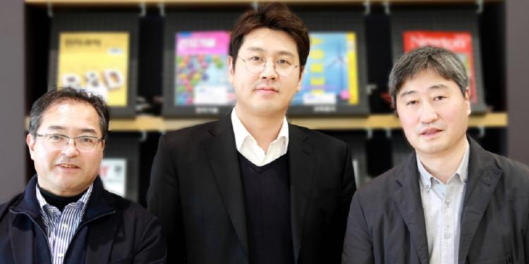 (From left) Yuichi Aihara, Principal Engineer from SRJ, Yong-Gun Lee, Principal Researcher and Dongmin Im, Master from SAIT.