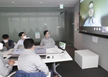 KT’s team met through a videoconference with Dan Wattendorf, Director of Innovative Technology Solutions at the Bill & Melinda Gates Foundation. / photo courtesy of KT