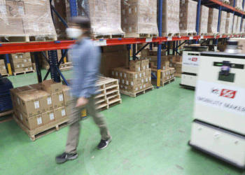 KT Corp. deployed 5G-powered self-driving carts, Nargo and Targo, at its Seobu Distribution Center.