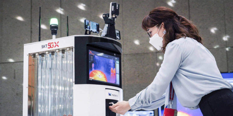 SK Telecom partners with Omron to introduce its autonomous COVID-19 quarantine robot.