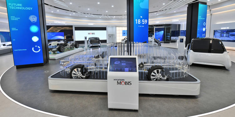 Hyundai Mobis M.Tech Gallery in R&D Center. Hyundai Mobis plans to utilize untact marketing to drive sales. / photo courtesy of Hyundai Mobis