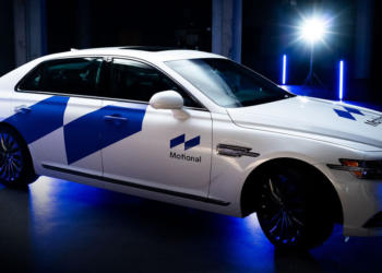 The Genesis 90 sporting Hyundai and Aptiv's autonomous driving brand identity "Motional."