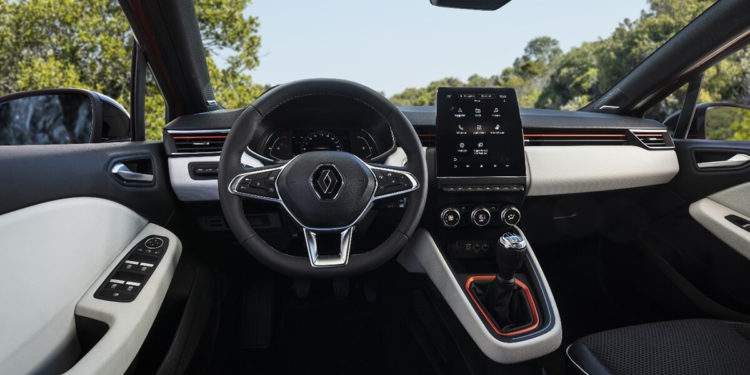 LG Electonics' center information display receives Best Innovation Award during Renault's 2020 Supplier Awards