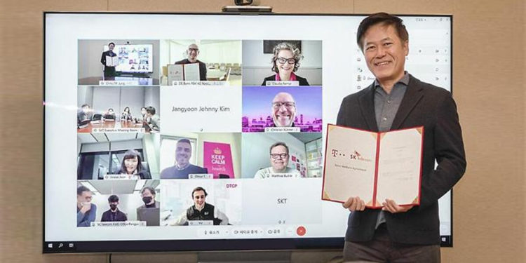 SK Telecom partners with Deutsche Telekom to set up a 5G in-building solutions.
