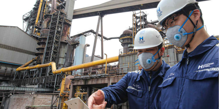 Hyundai Steel develops the environment-friendly Primary Safety Valve that completely stops the emission of hazardous particles from a blast furnace.