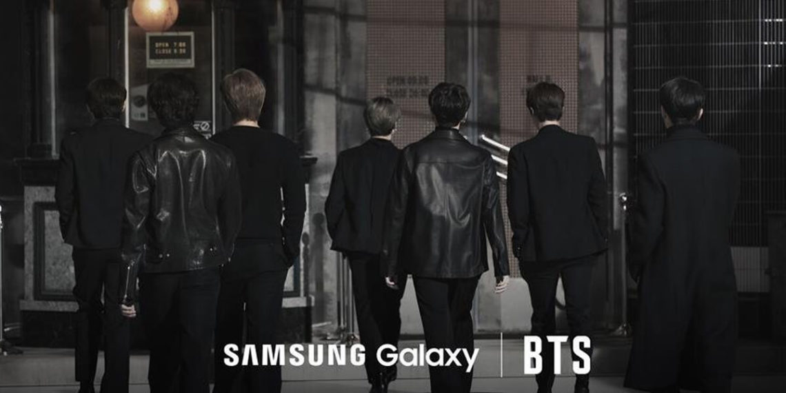 Samsung revealed its new flagship, Galaxy S21 series, presenting the popular K-pop band BTS and the alternative group Leenalchi at the Unpacked Event. / photo courtesy of Samsung Electronics