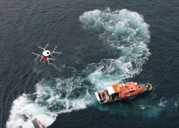 Doosan Mobility Innovation join hands with Marineworks tto develop safe voyage solutions through using hydrogen fuel cell drone technology. Photo shows hydrogen drone during a training exercise conducted by the Jeju marine police last year November. / photo taken from Doosan Mobility YouTube Channel