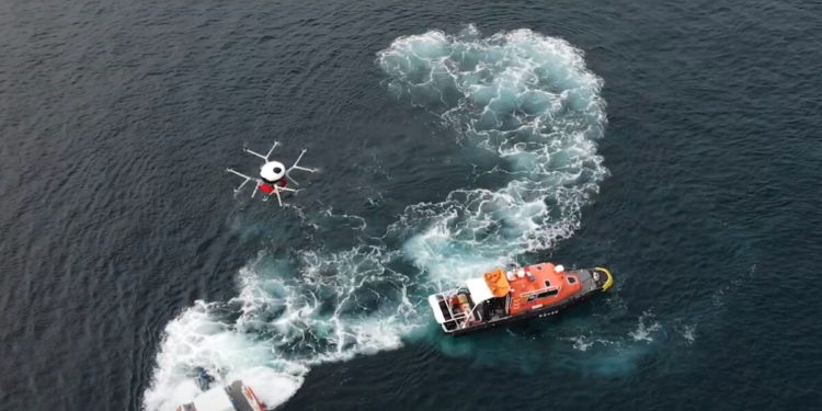 Doosan Mobility Innovation join hands with Marineworks tto develop safe voyage solutions through using hydrogen fuel cell drone technology. Photo shows hydrogen drone during a training exercise conducted by the Jeju marine police last year November. / photo taken from Doosan Mobility YouTube Channel