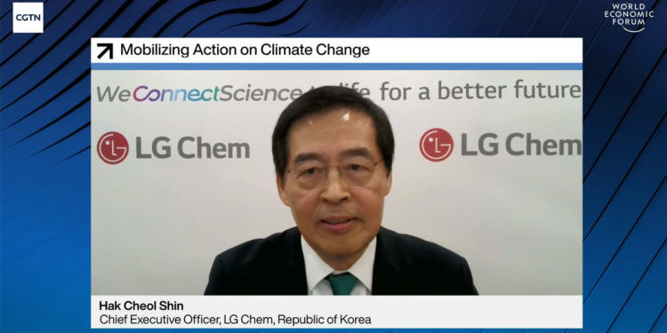 LG Chem's CEO Hak Cheol Shin promoting climate change responses and goals such as the 2050 Carbon Neutral Growth and the RE100 at the World Economic Forum/ photo taken from Wprld Economic Forum virtual conference