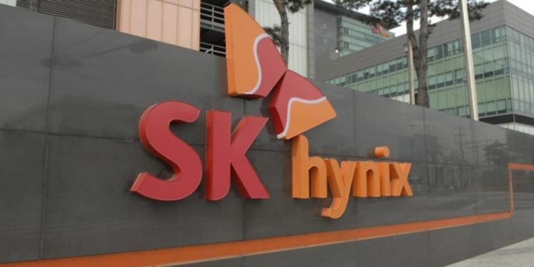SK hynix Inc. announces the construction of the M16, a chip fabrication plant capable of developing advanced 10-nano DRAM microcircuit processor products.