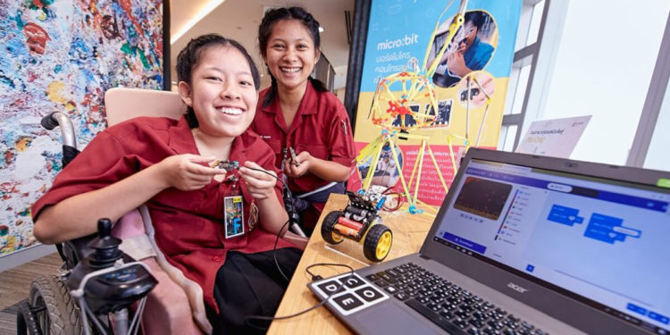 Microsoft Korea increased PWD s’ job opportunities as part of the Microsoft Enabler Program, aiming to establish more disability-inclusive workplaces.