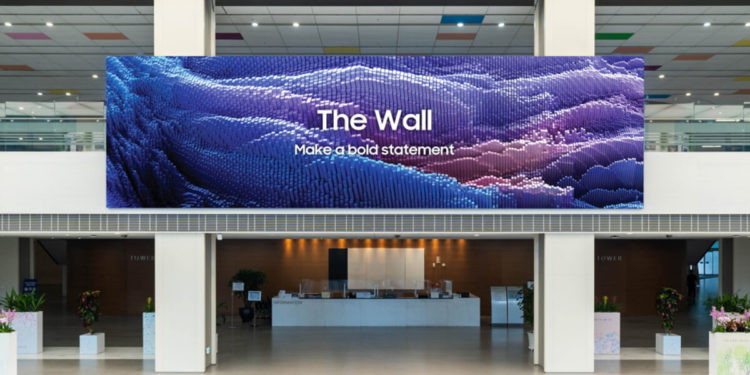 Samsung unveiled the latest model of the 1000-inch "The Wall", its next-gen modular display, offering cutting-edge features and a dynamic display platform. / photo courtesy of Samsung Electronics