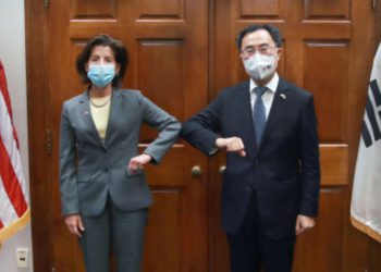 Korea to expand bilateral ties with the U.S. to resolve semiconductor shortage