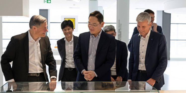 Samsung Boosts Chip Production Capabilities through Partnership with ZEISS Group