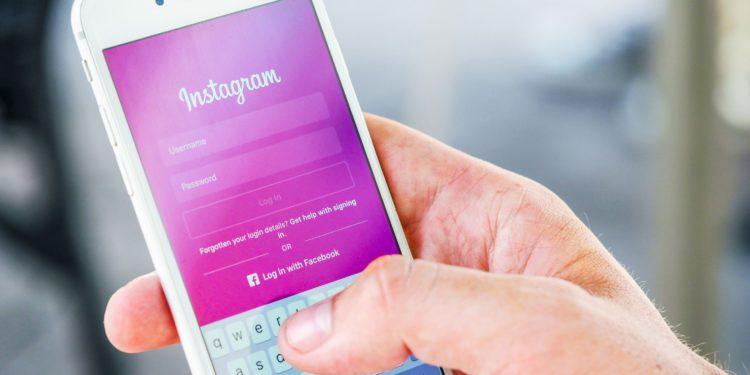 Instagram Overtakes Naver in South Korea: Insights and Implications