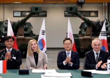 Hanwha Aerospace to Supply Components for 87 Krab Howitzers Under New Deal