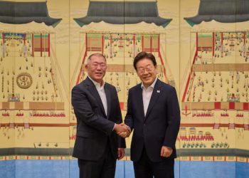 ‘One Team’ Strategy: Lee Meets Hyundai, LG Leaders to Tackle Trade and Investment
