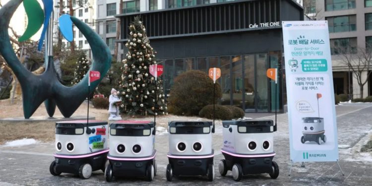 Samsung C&T scales up robot food delivery in Seoul apartment complexes
